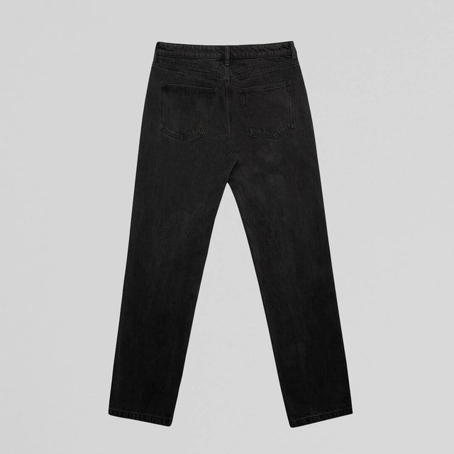 STRAIGHT JEANS