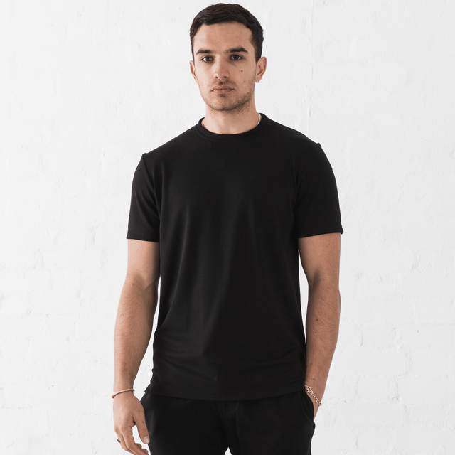 Fresh Feel Slim T-shirt: Technical T-shirt Black Front
