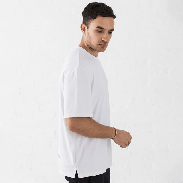 Fresh Feel Oversized T-shirt: Technical T-shirt White Side